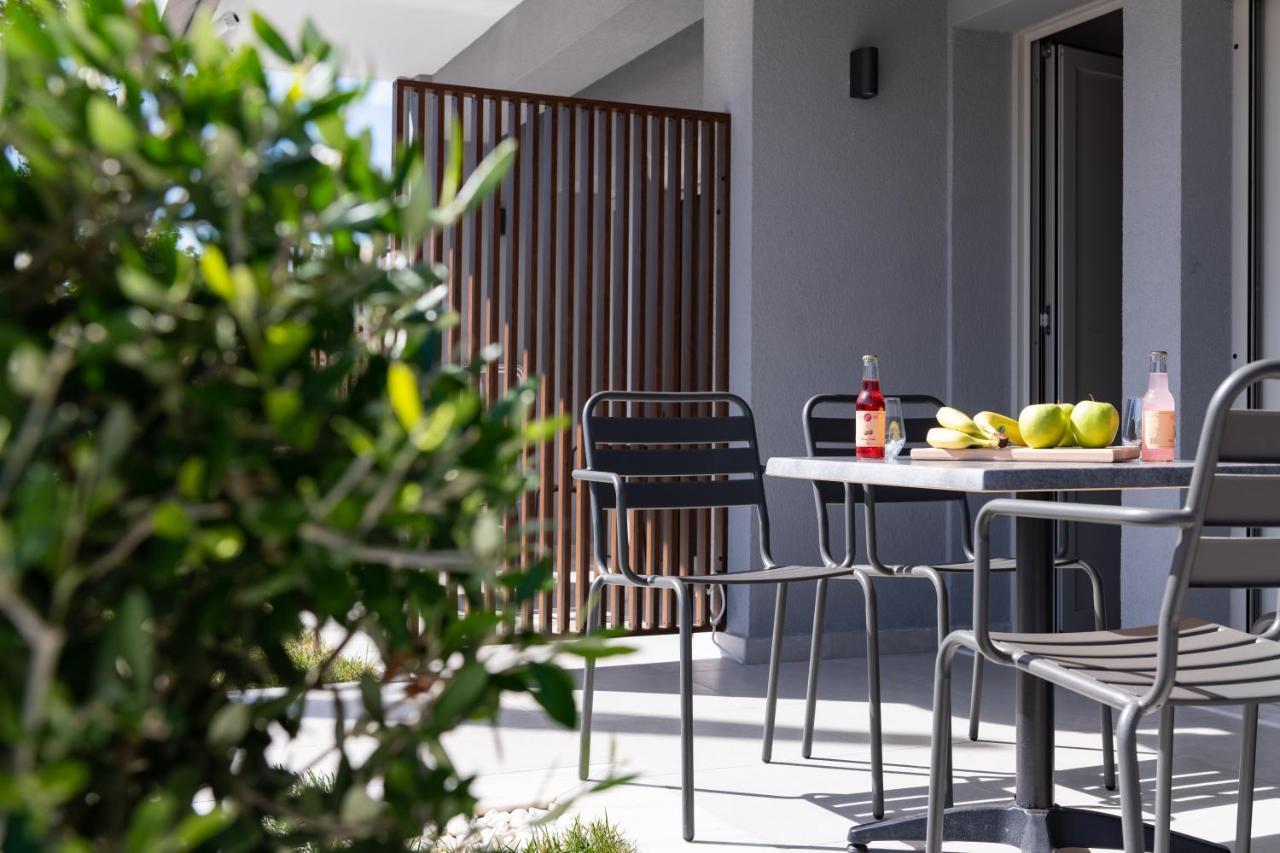 Afros Suites Olympiada Exterior photo