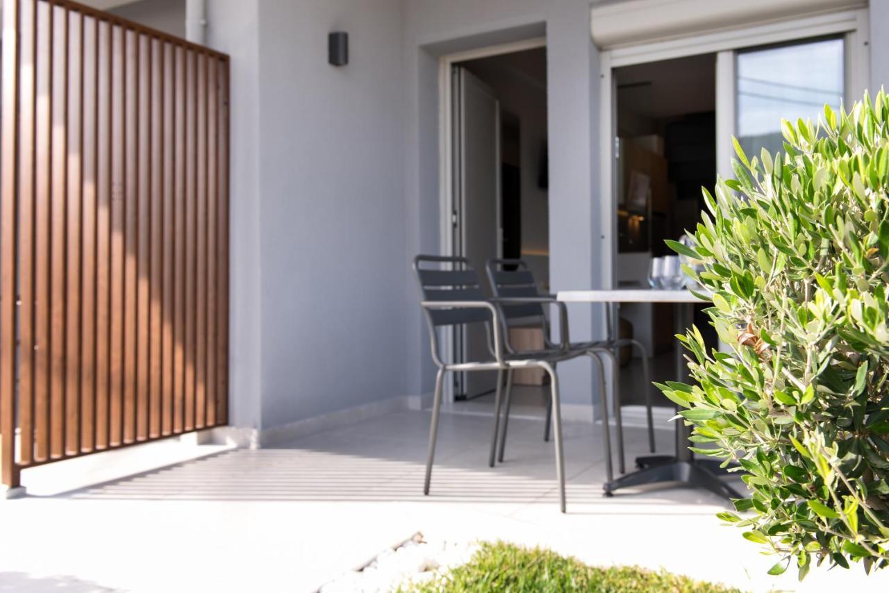 Afros Suites Olympiada Exterior photo