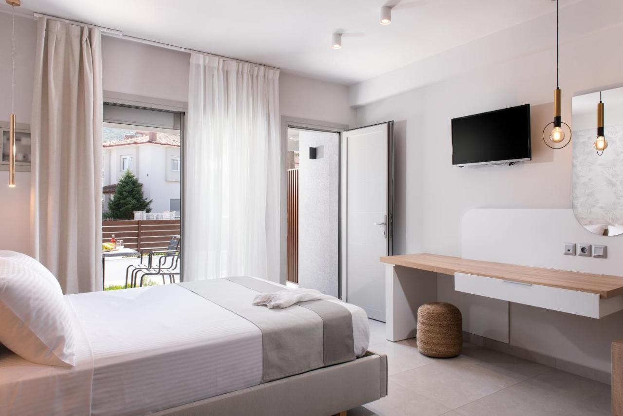 Afros Suites Olympiada Exterior photo