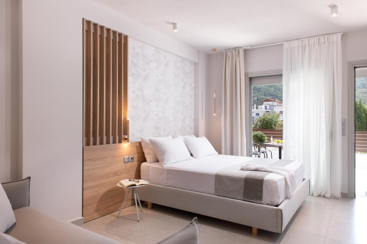 Afros Suites Olympiada Exterior photo