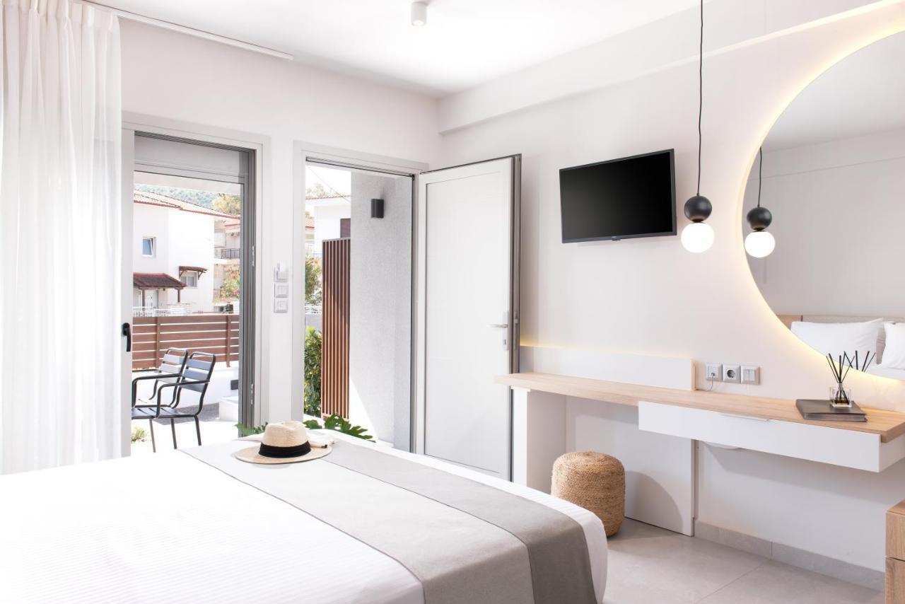 Afros Suites Olympiada Exterior photo